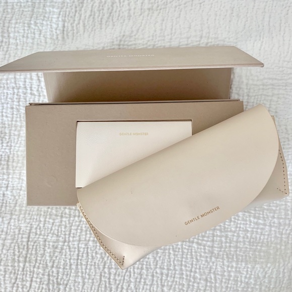 Gentle Monster Absente 54mm Zeiss Sunglasses - Picture 2 of 4